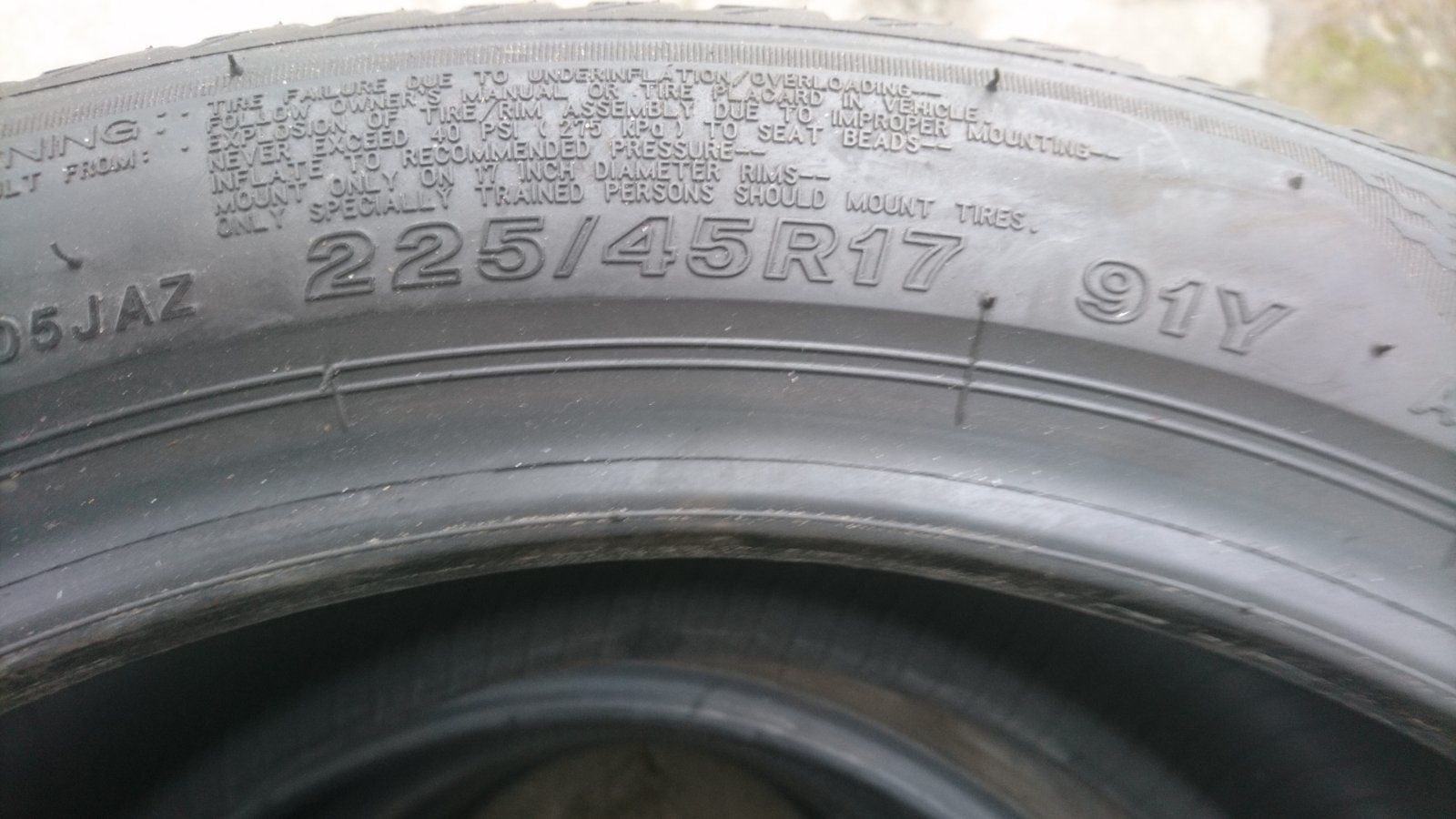 225/45r17 Bridgestone Turanza T005