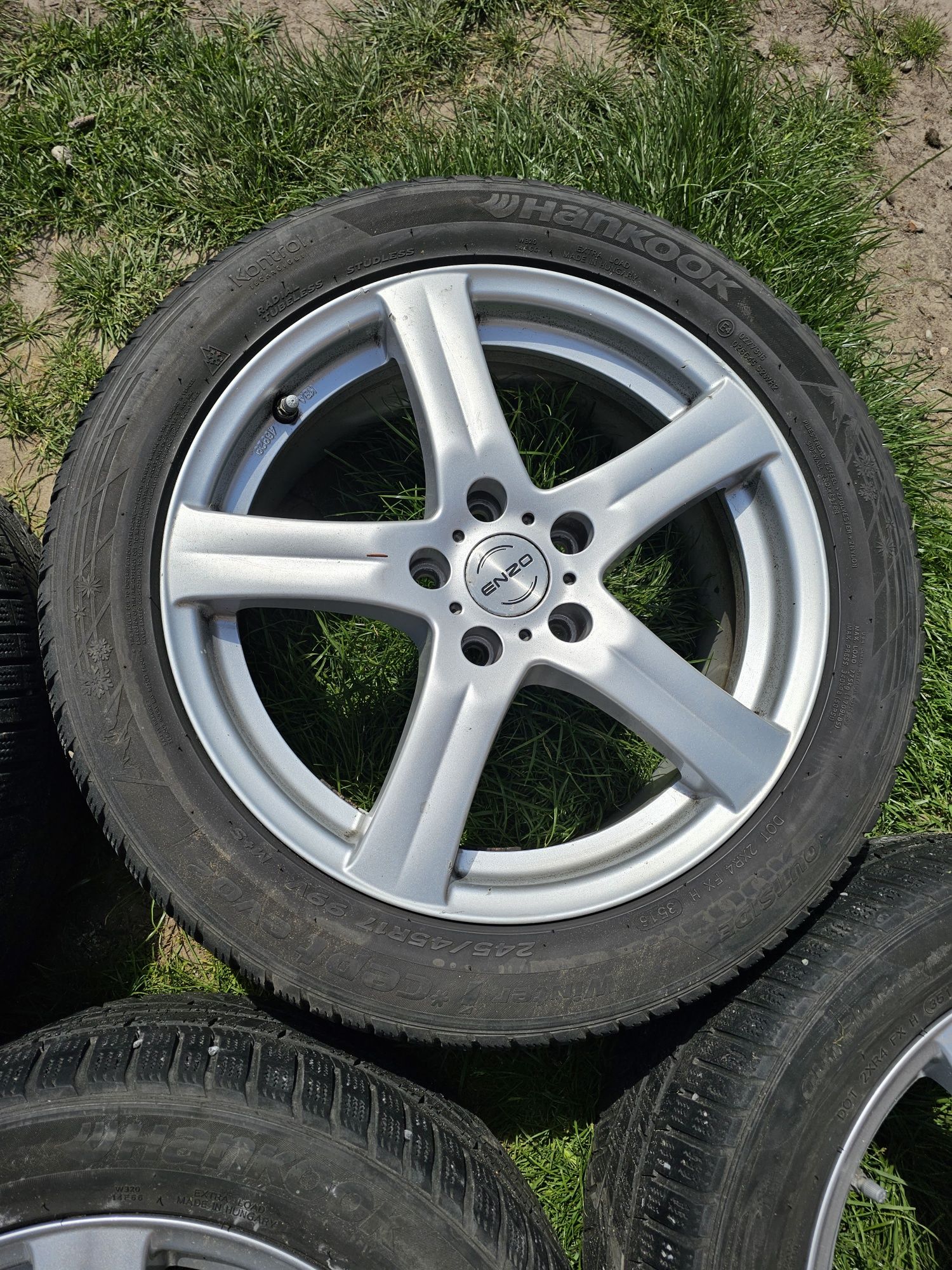 Koła felgi aluminiowe Enzo 17" 5x112 7.5j et48 otwór 70.1