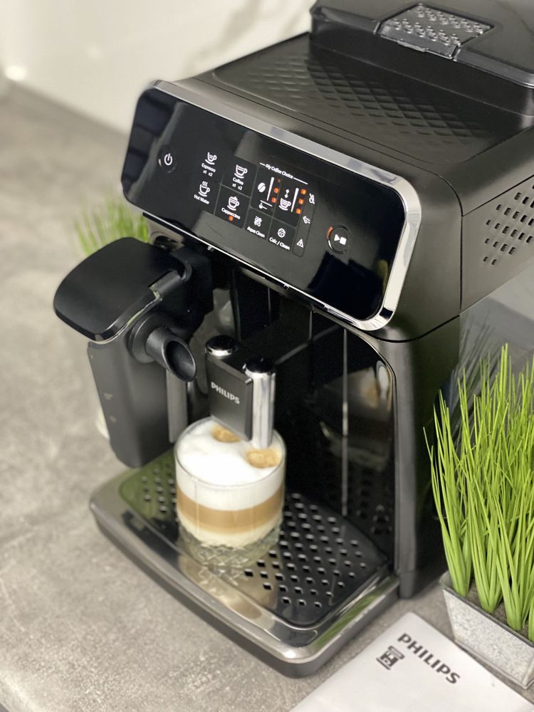 Кофемашина 2021р Philips Latte Go з молочнико кавоварка кофеварка