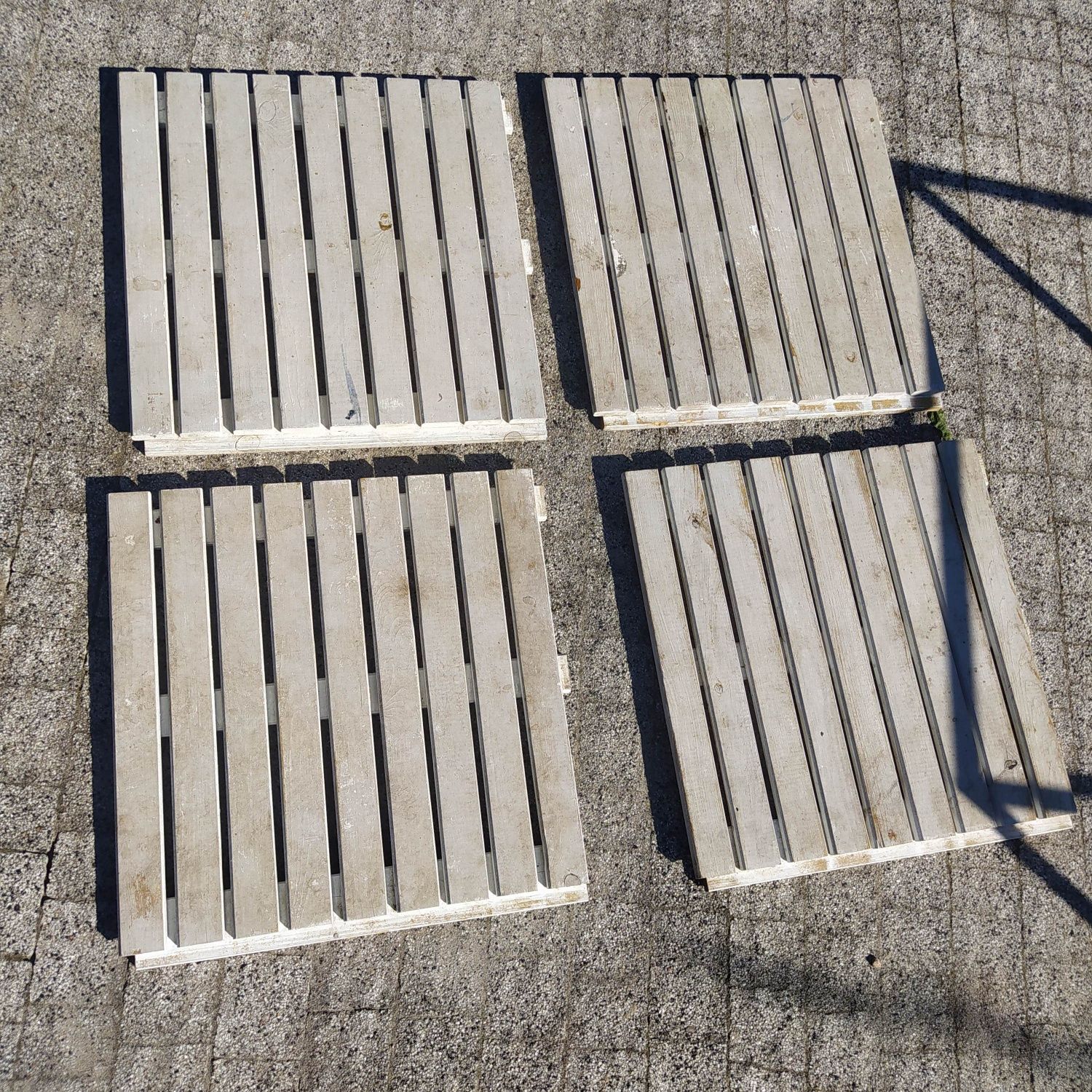 Panele tarasowe drewniane 50 na 50 cm 60 sztuk. 15 metrów kwadratowych