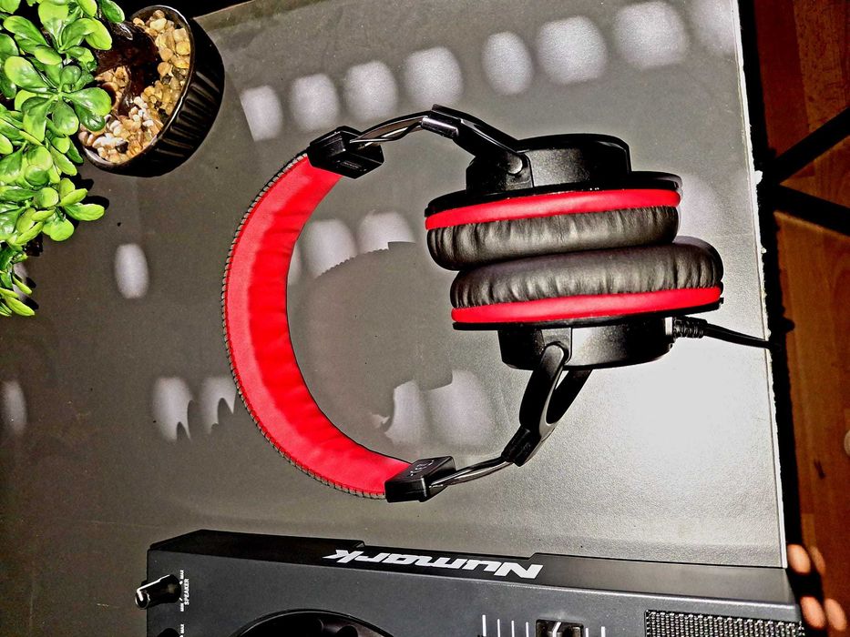 Mesa de mistura c/ mala de transporte + headphones