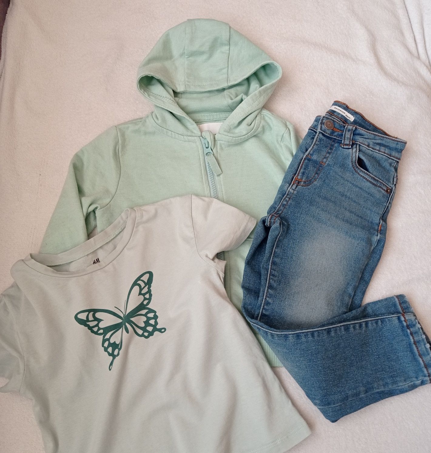 Zestaw dla dziewczynki 98/104 Spodnie Reserved T-shirt H&M Bluza Sinsa