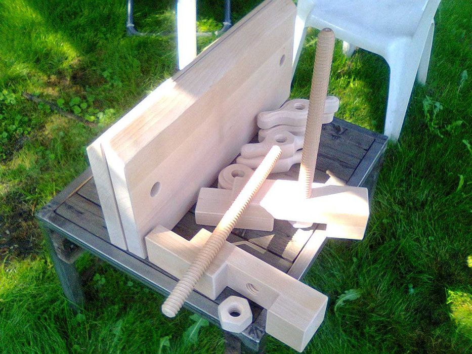 śruba fi45mm do stołu stolarskiego ,śruby nakrętki pokrętła drewniane