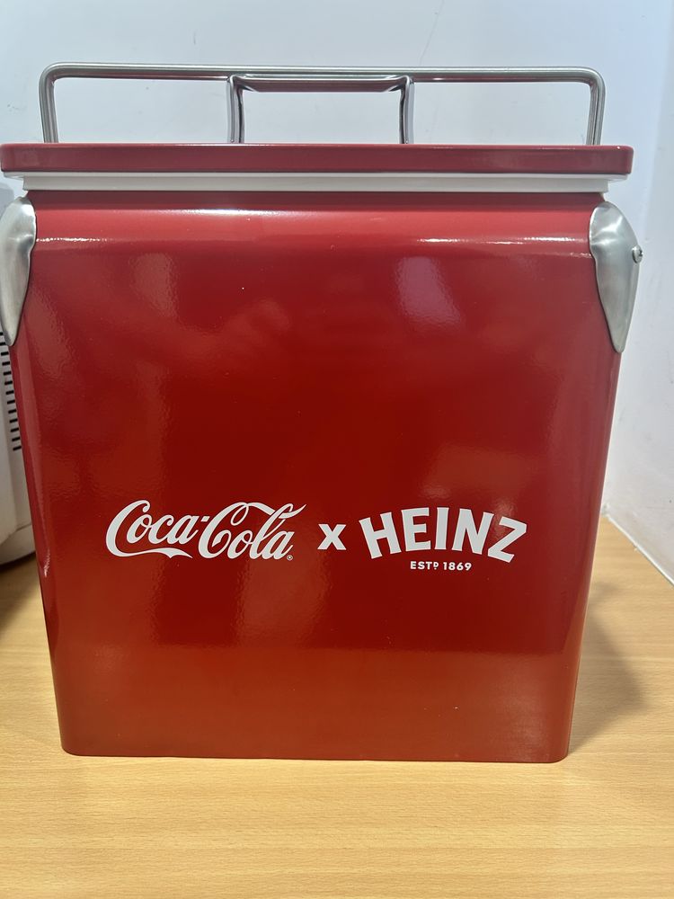 Lodowka turystyczna coca cola