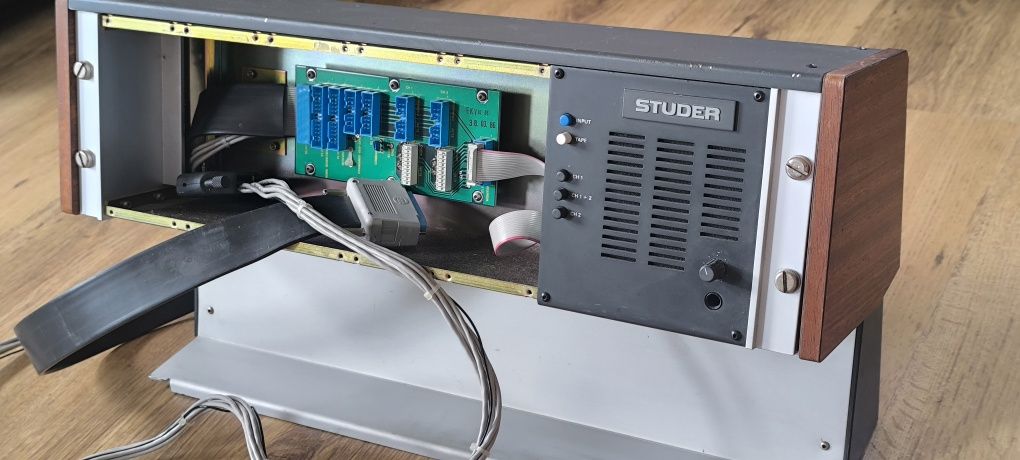 Studer przystawka wskaźników wychylowych