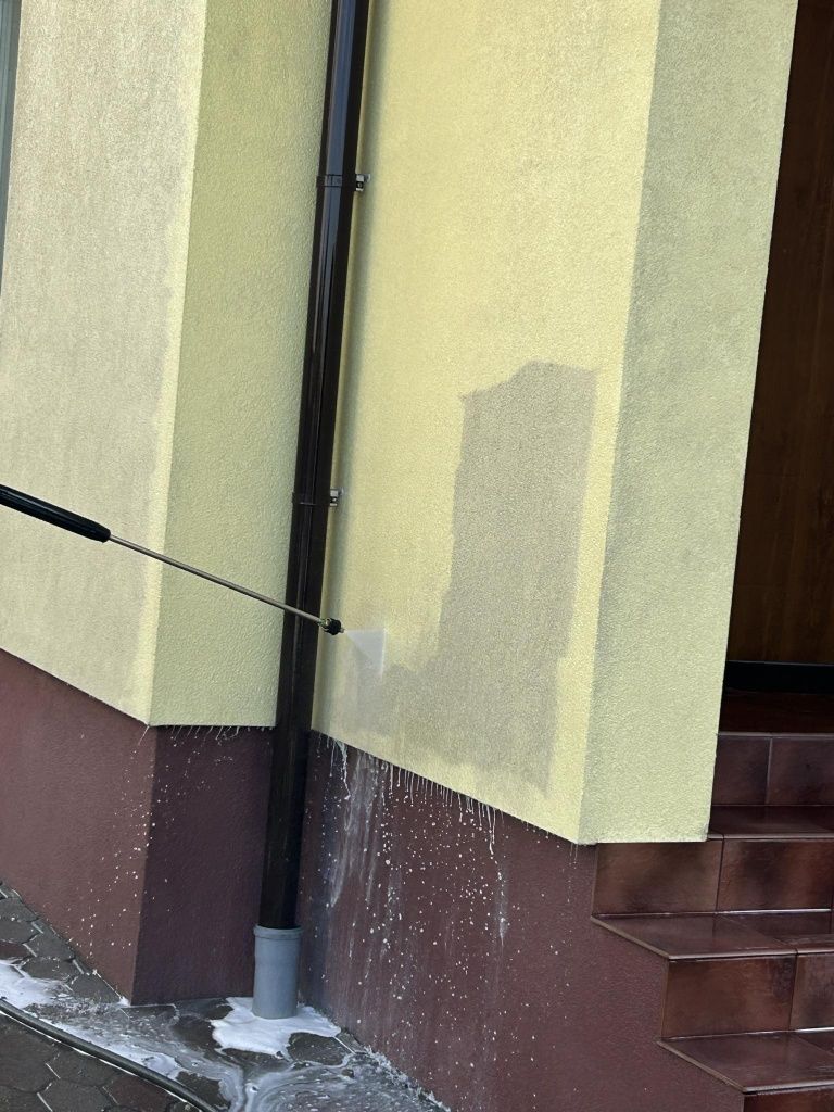 Malowanie natryskowe dachów,elewacji.Mycie dachów,elewacj,fotowoltaiki