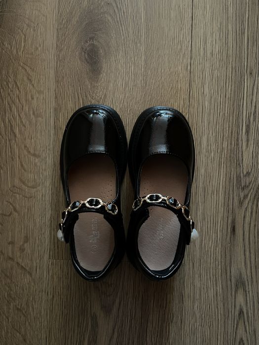 ТЕРМІНОВО, Дитячі туфлі лакові