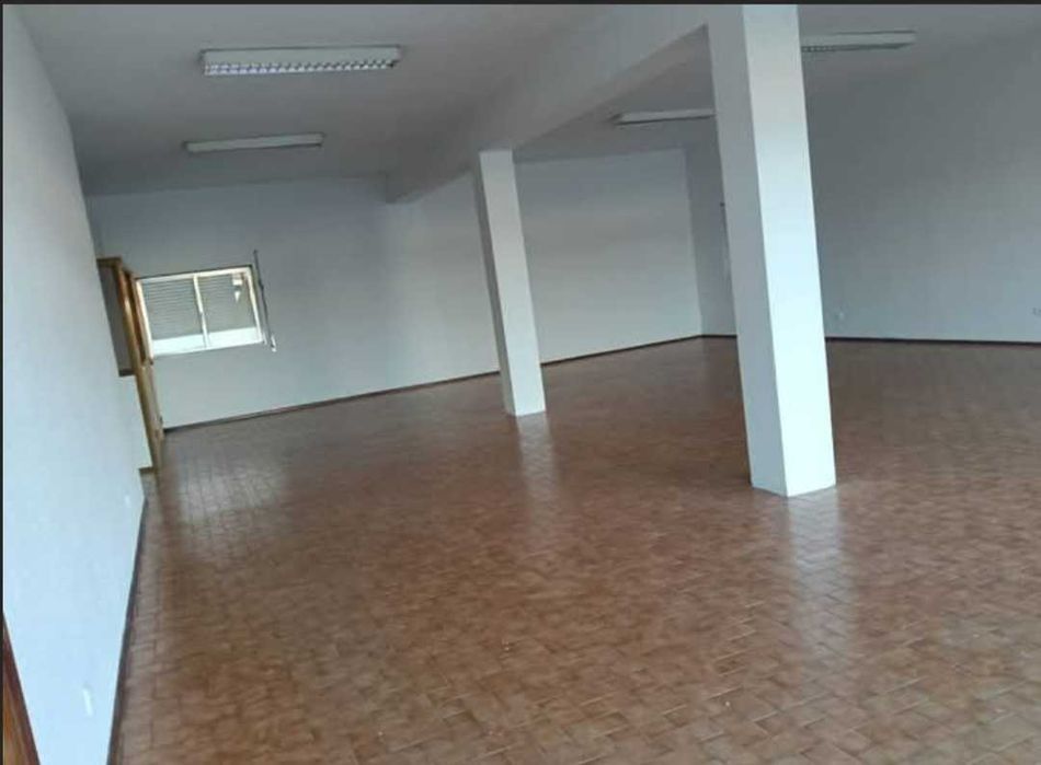 Loja / Armazem  com 200 m2