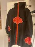 Płaszcz akatsuki ze znanej seri Naruto