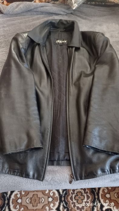 Продам кожаный мужской пиджак