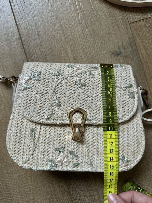 Жіноча сумочка.