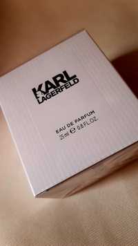 Karl Lagerfeld особливий подарунок