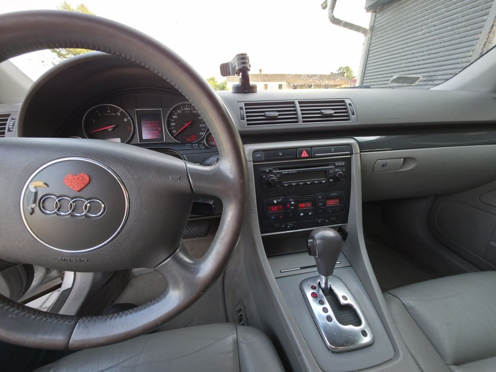 Audi A4 B6 2. 4 Benzyna - Gaz