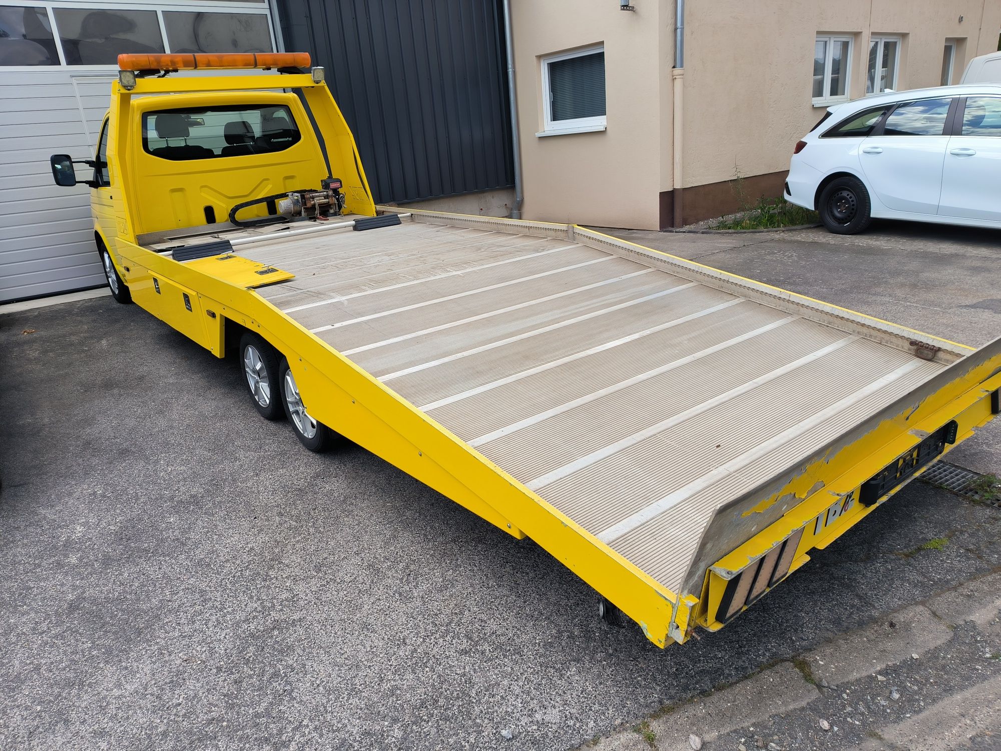 Volkswagen T6 auto pomoc