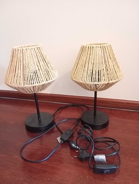 Conjunto de candeeiros em corda -  teto e mesa de cabeceira