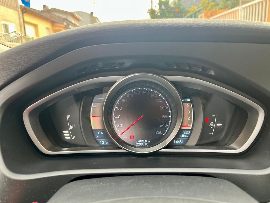 Volvo V40 D2 115cv diesel