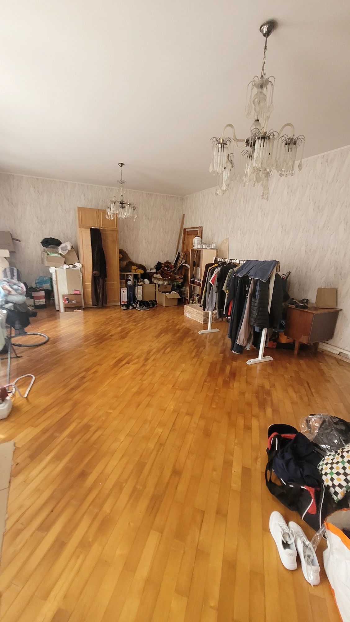 Продж частини будинку в самому Центрі по вул Мазепи.