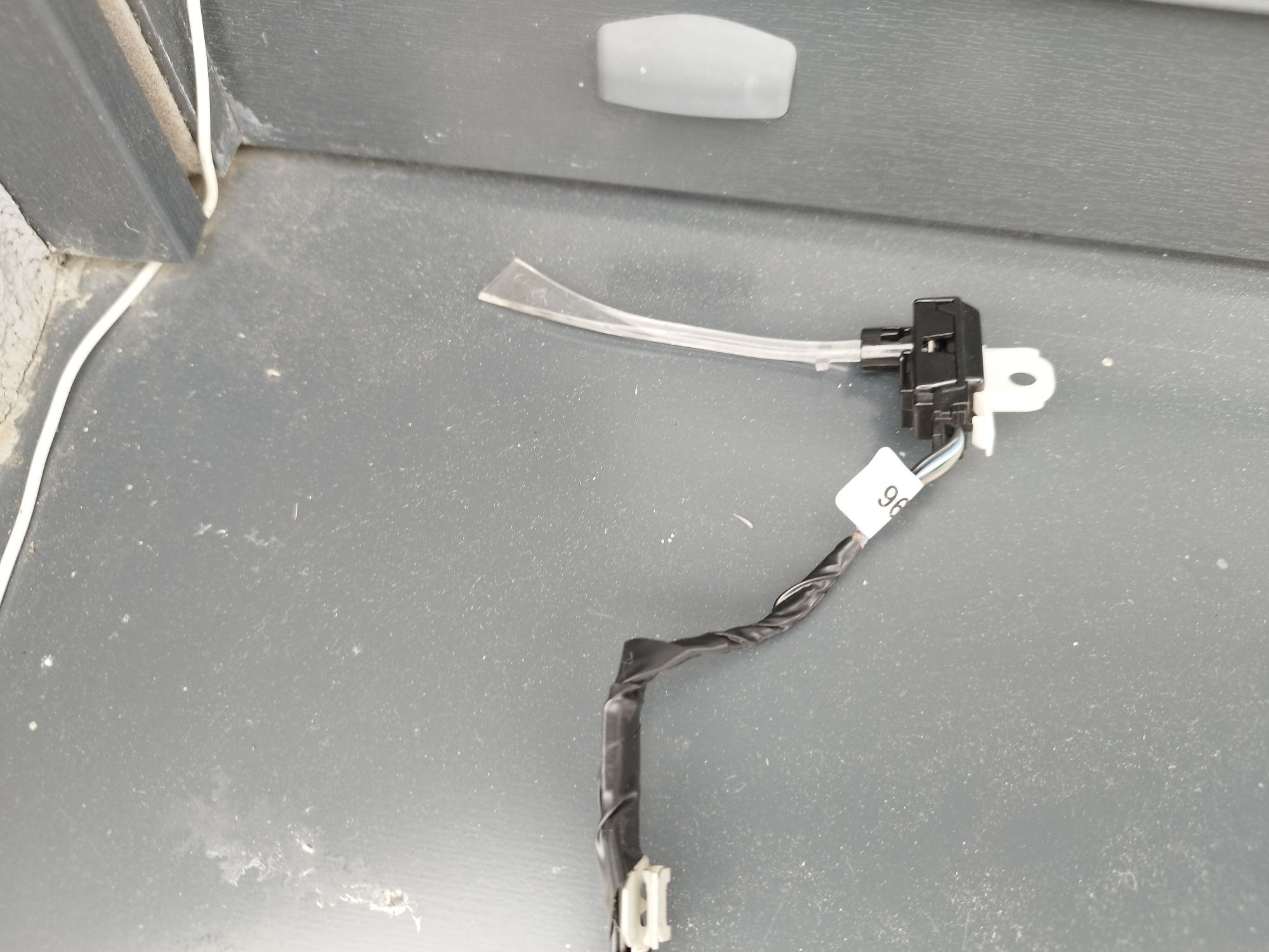 Klamka lewa prawa  plus LED komplet Kuga mk2