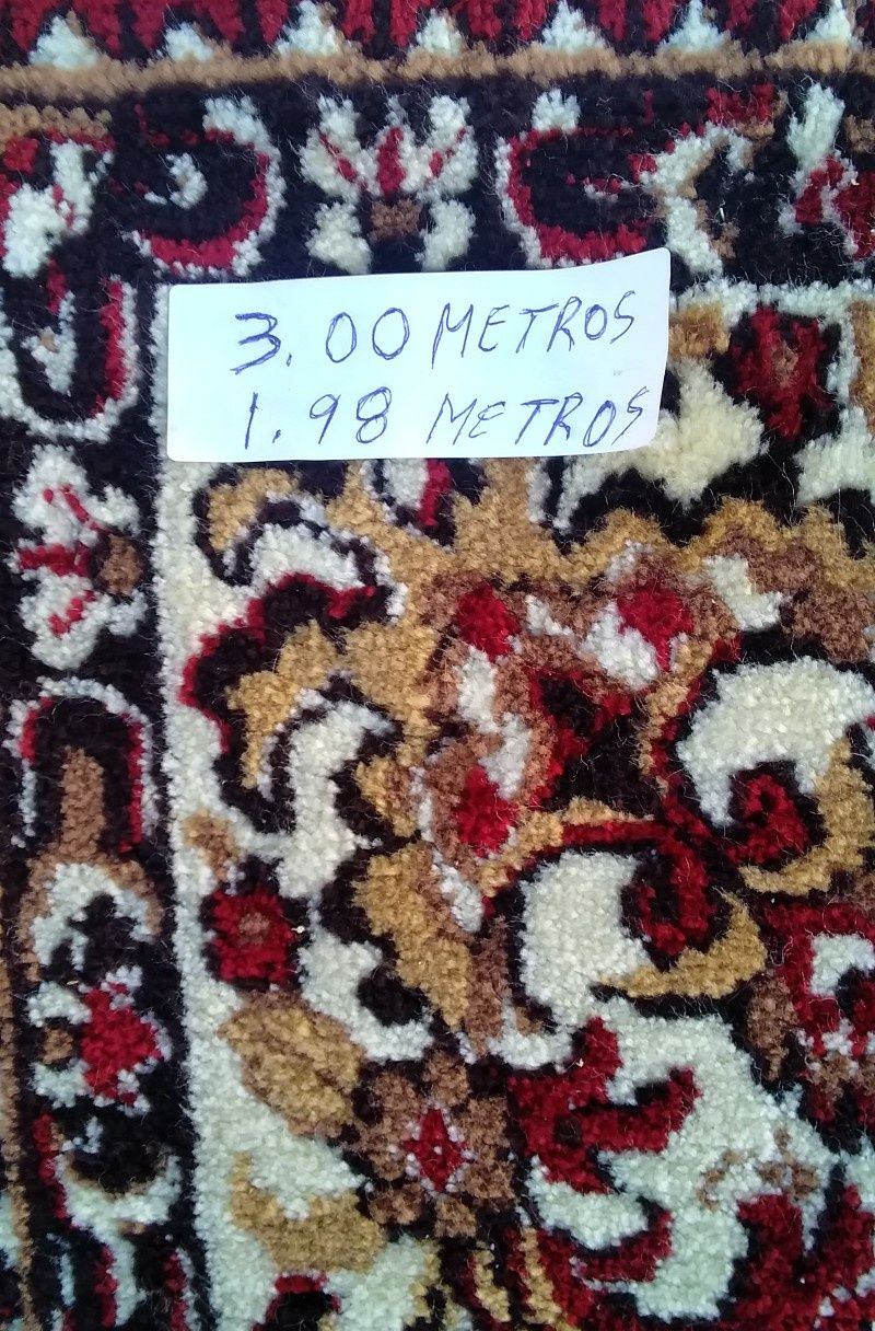 Tapete decorativo com bonito padrão