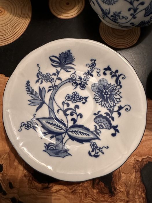 Stary serwis z fabryki porcelany książ. Doskonaly stan