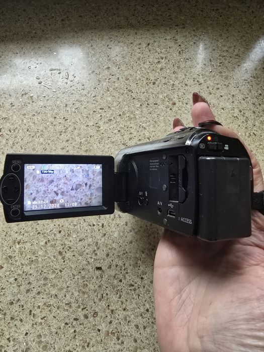 Продам відеокамеру Panasonic