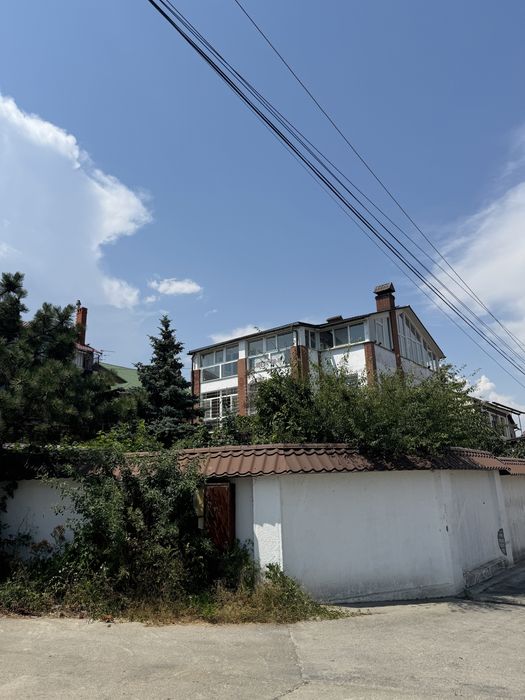 Продам дом в совиньоне ( у моря )