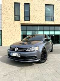 Volkswagen jetta 6 рестайлінг.