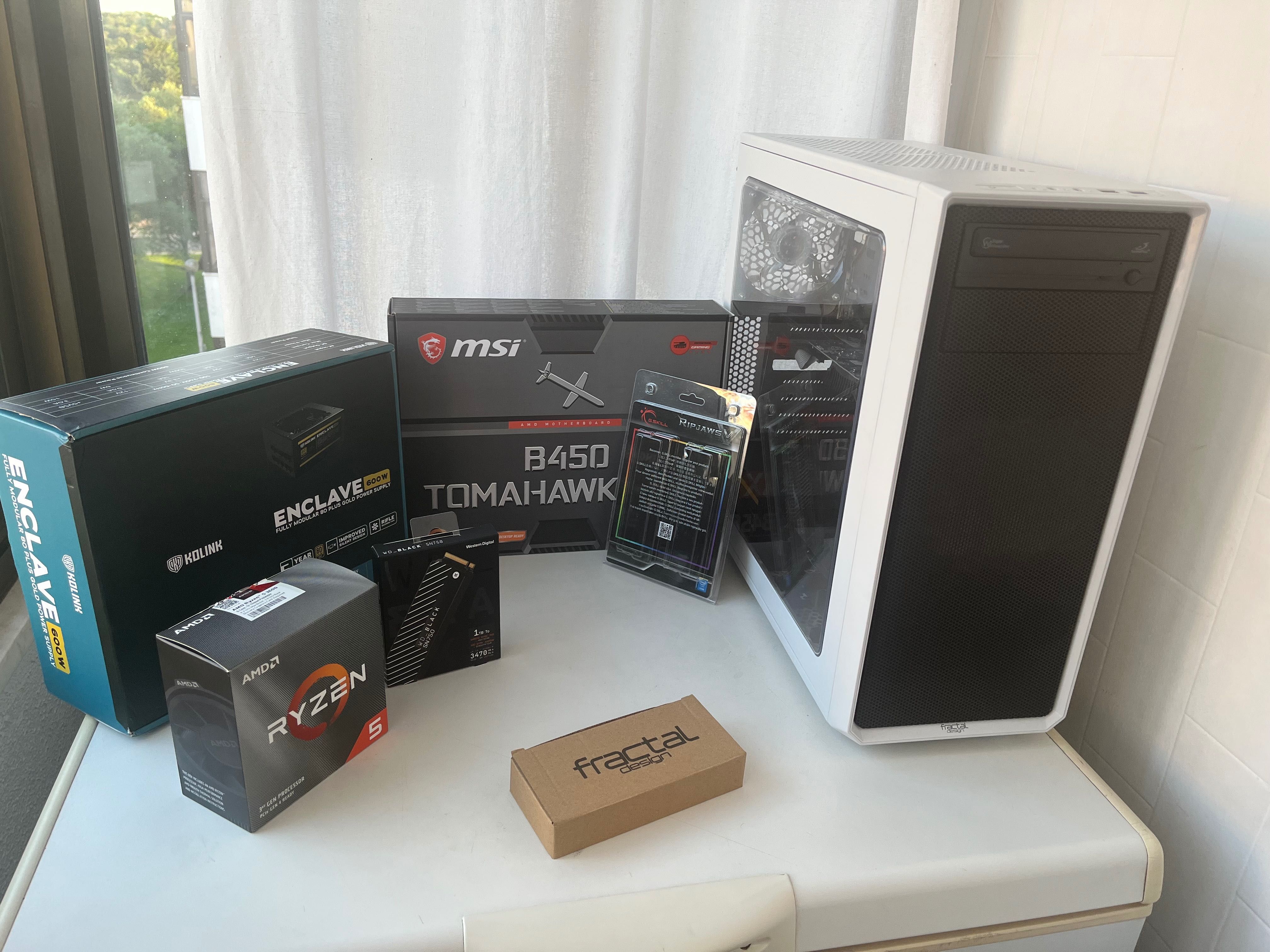 PC Gaming - RX 7800 XT 16GB GDDR6 | 16GB RAM | 1TB SSD NVMe