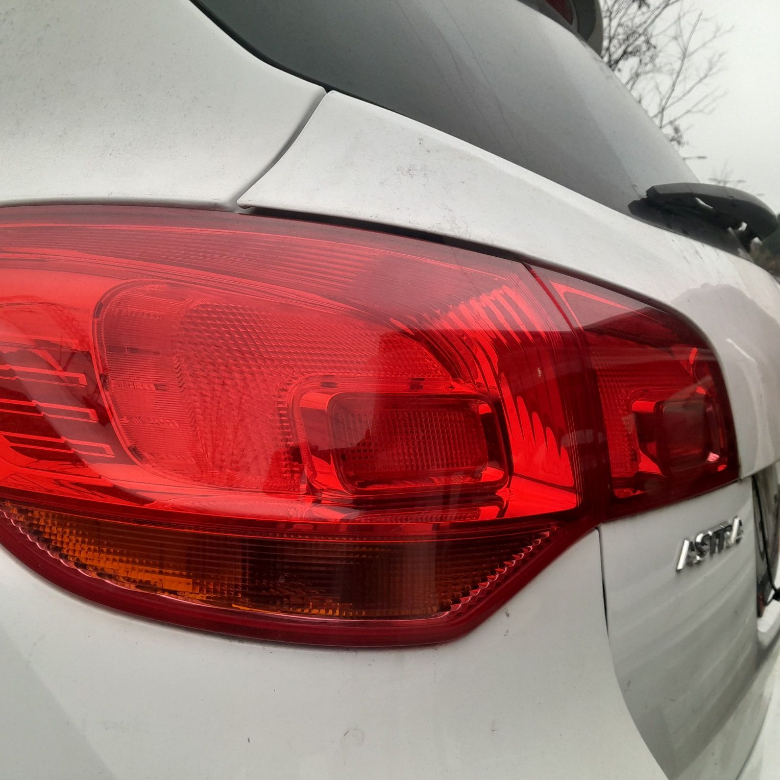 Lampy tył opel astra J lift  2014r  combi