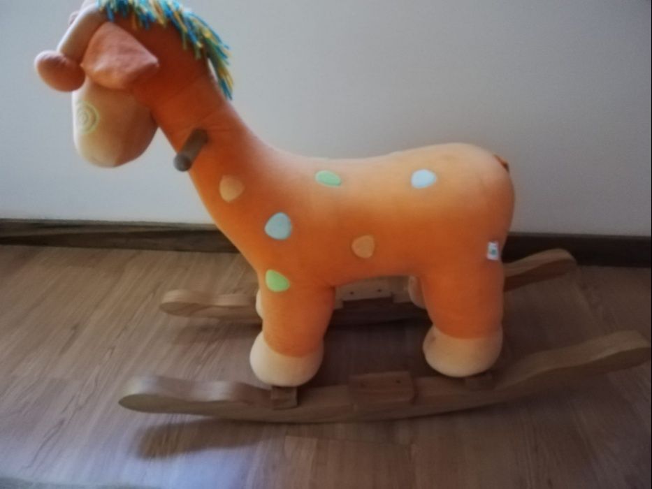 Cavalo para balanço de criança.