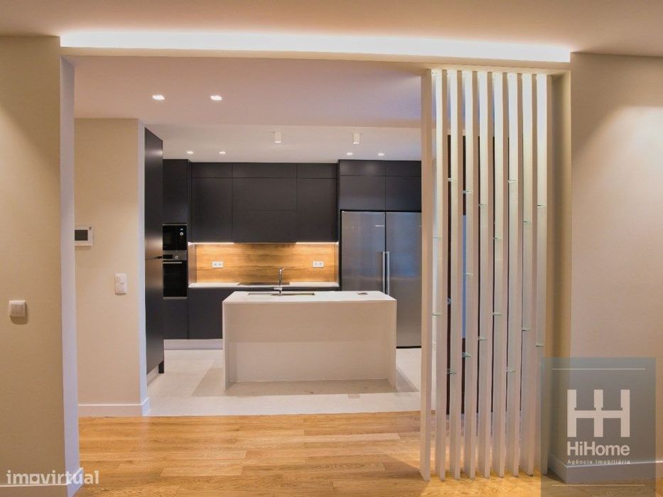 Moradia Unifamiliar T3 com 3 Suites no Centro do Funchal - Zona do Til