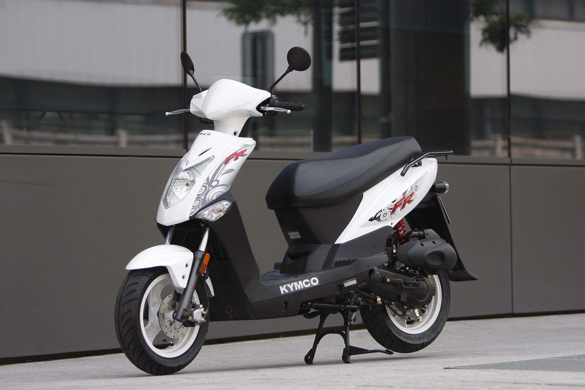 Scooter for rent Wypożyczalnia skuterów Wynajem skuterów wynajmę