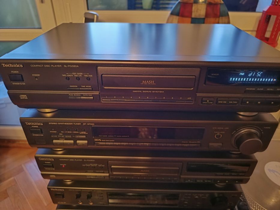 Odtwarzacz CD Technics SL-PG580A