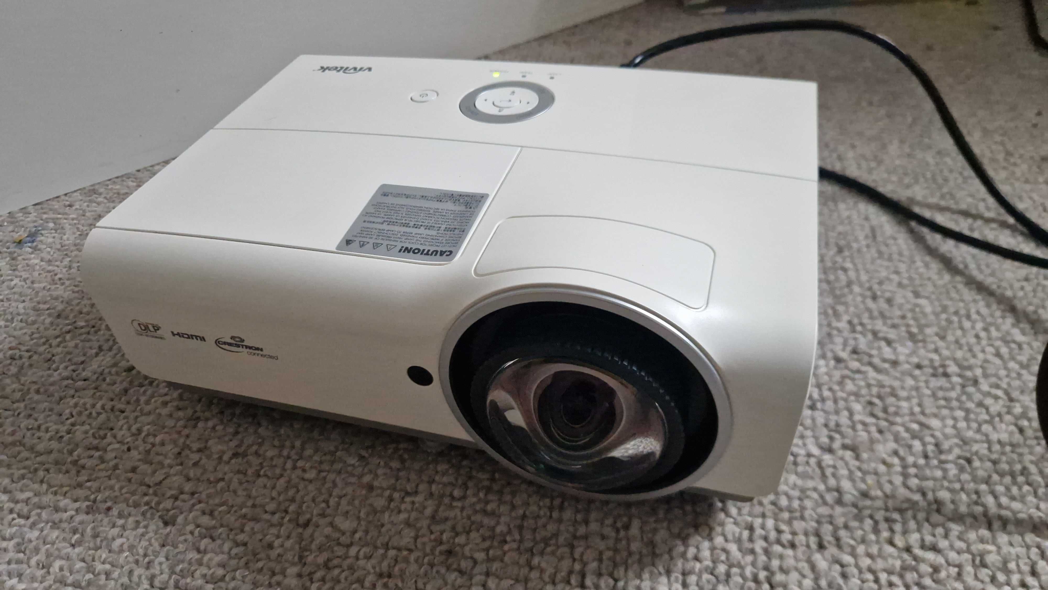 VIVITEK DX881ST Projektor krótkoogniskowy o wysokiej jasności