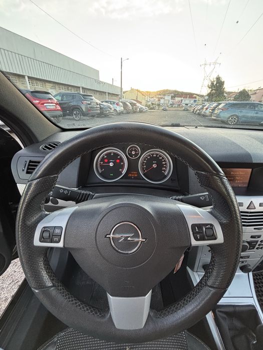 Opel Astra GTC 1.7 CDTI – 2006 muito estimado
