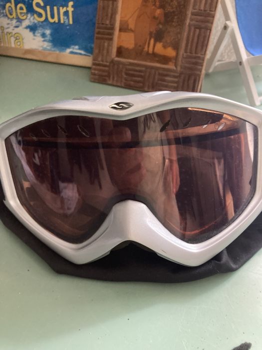 SNOWBOARD MATERIAL