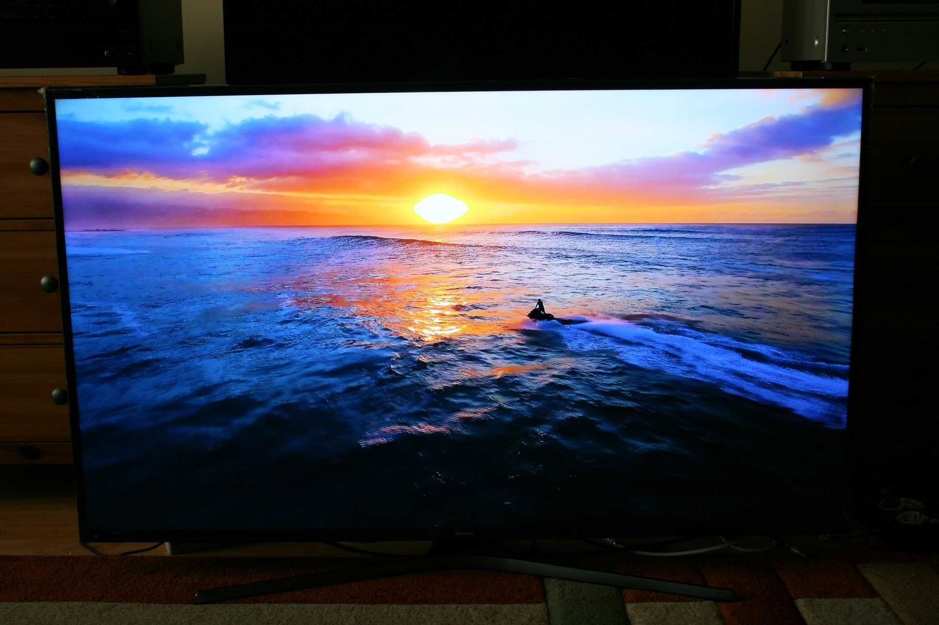 Telewizor Samsung 50 cali UHD 4K Smart TV Wifi DVB-T2