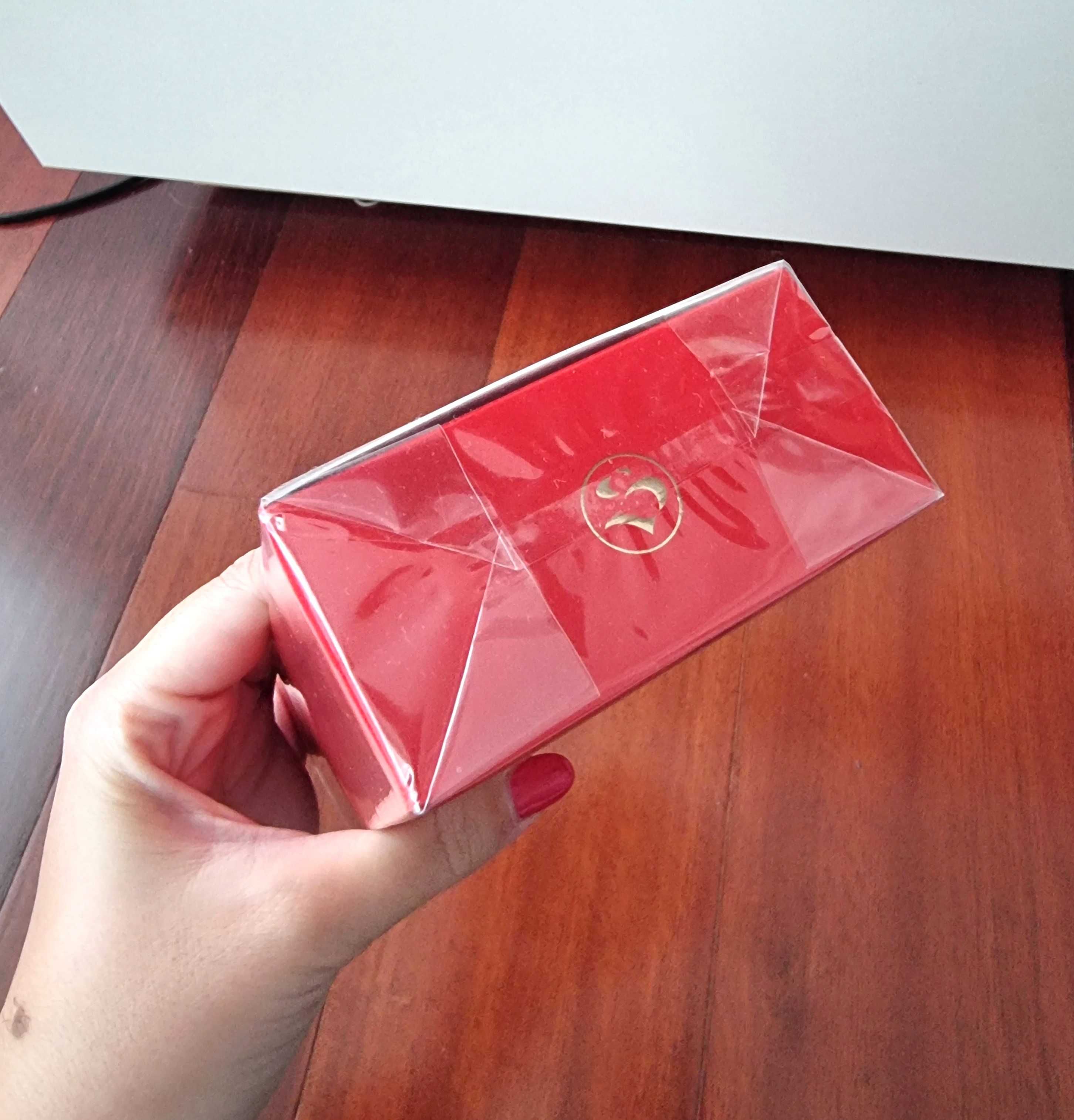 Perfume Rojo Shakira