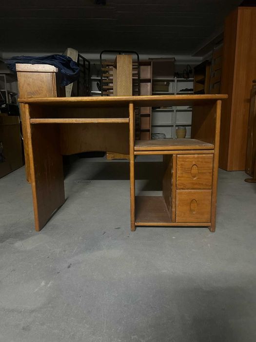 Secretária de Madeira / Conjunto Secretária + Cabinet