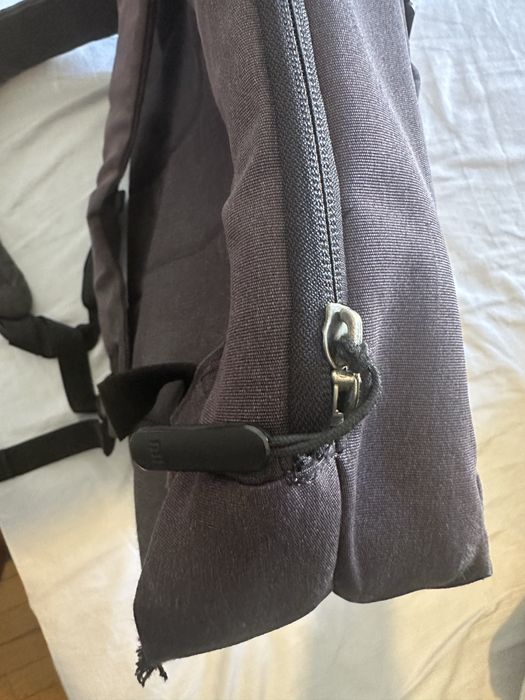 Mochila estilosa e versátil para a cidade e viagens