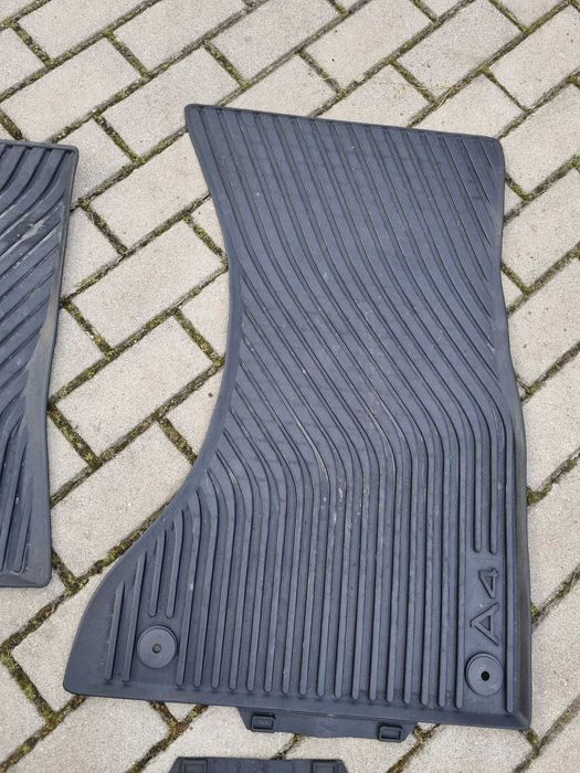 Dywaniki wycieraczki gumowe Audi A4B8
