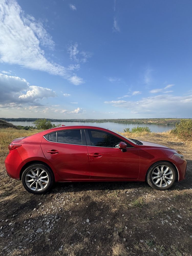 Mazda 3 grang touring