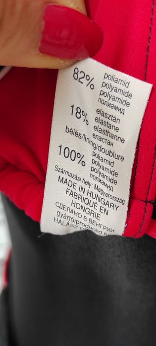 Dwuczęściowy sportowy strój kąpielowy