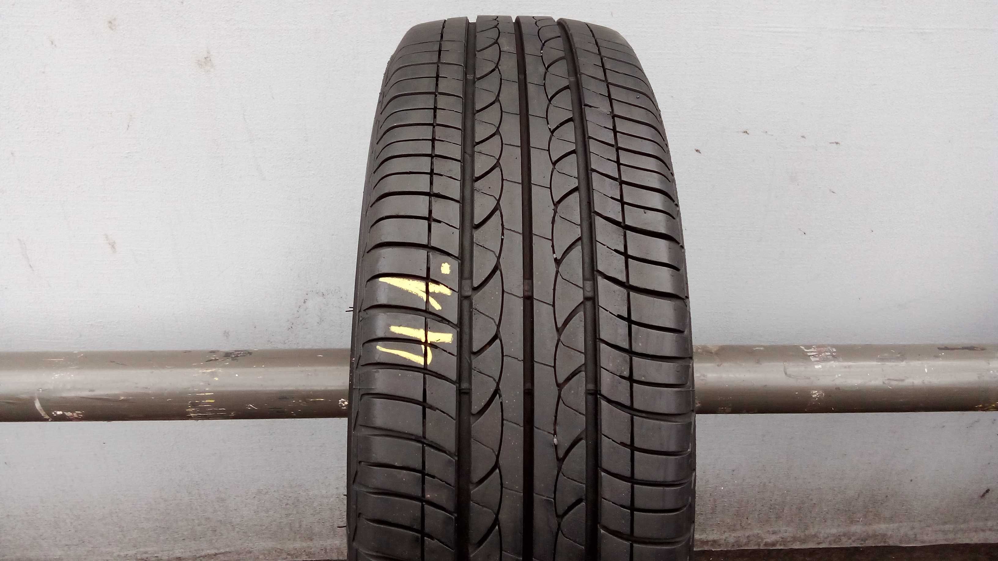 Pojedyncza Opona Letnia Bridgestone 175x65x15 84H 5,9mm