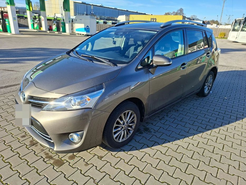 Toyota Verso TOYOTA Verso 1.8 benzyna, Premium 7 os. - I właściciel, salon Polska
