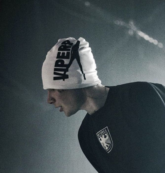 Шапка VIPERR белая
