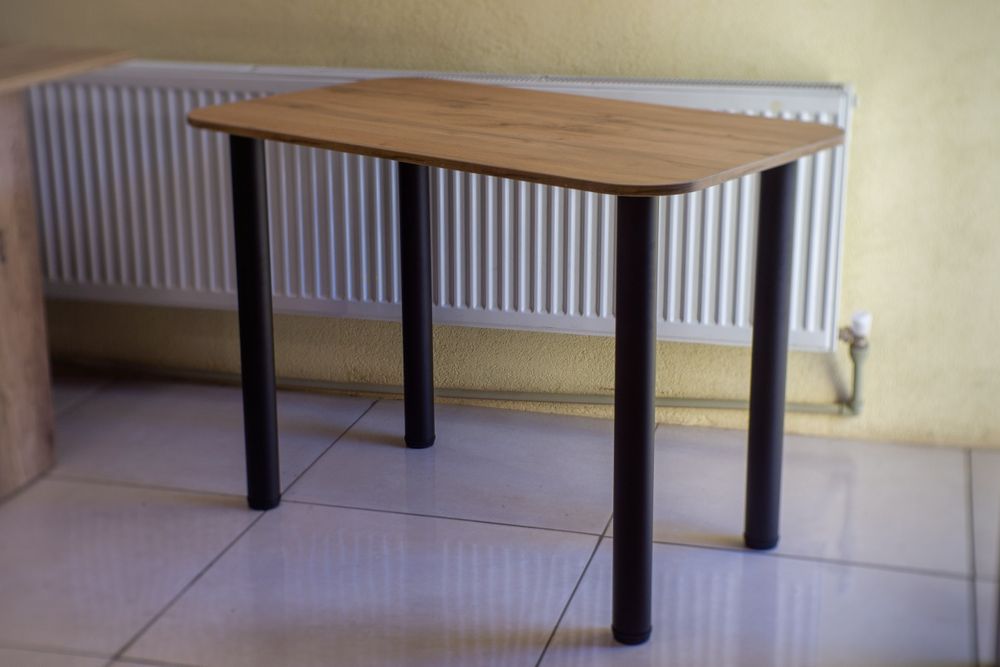 Стіл кухонний/обідній