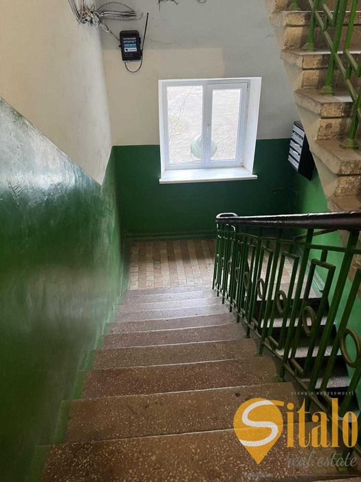Продаж 3-кім. квартири пр.Металургів (011)
