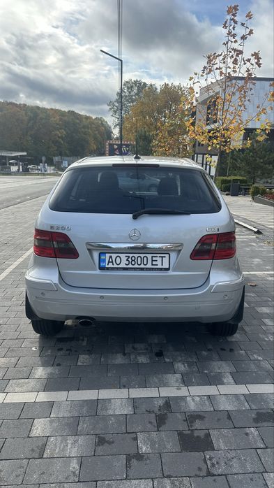 Mercedes benz b 200