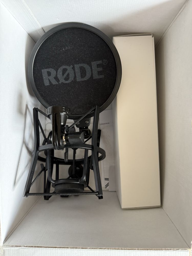 Røde NT1 studio condeser microphone